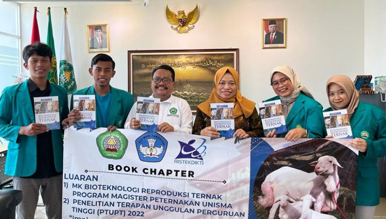 meluncurkan buku repr