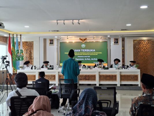Di depan Dewan penguji, Moh. Tamimi paparkan hasil disertasinya