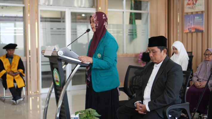 Sita Acetylena menyampaikan Disertasinya tentang Moderasi Islam di Jepang